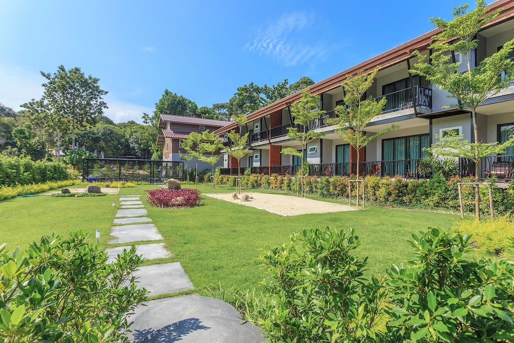 4.ザ ブリーズ リペ リゾート