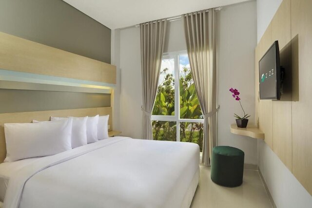 ズィズ コンベンション ホテル