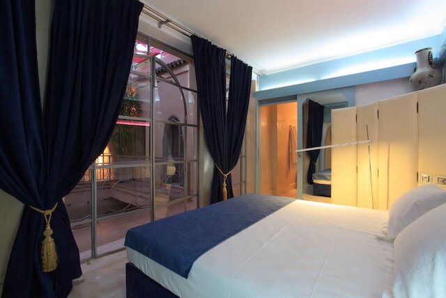 リヤド インフィニティ シー