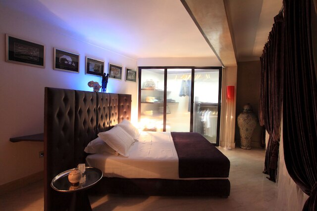 リヤド インフィニティ シー