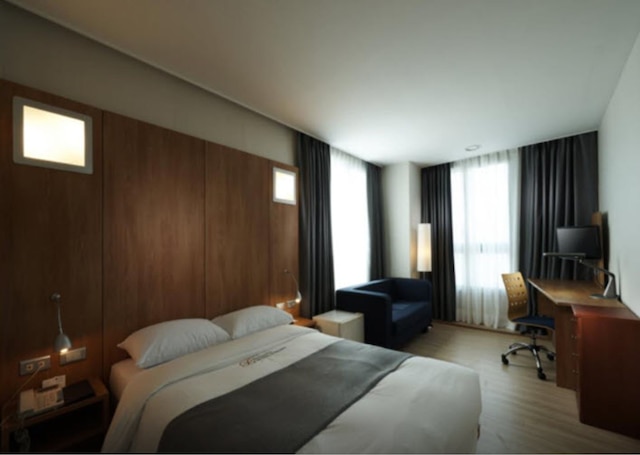 ベニキア ホテル ポハン