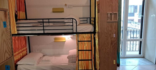 エクスクルーシブ ディペンダンス