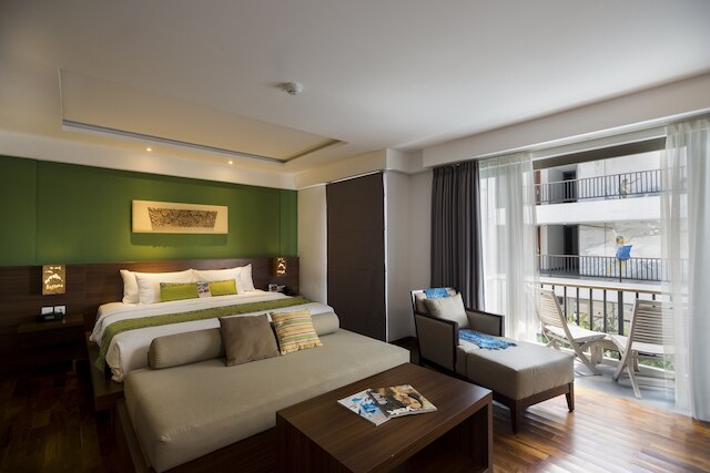 ディプリマホテル ペティテンゲット セミニャック