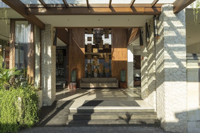 ディプリマホテル ペティテンゲット セミニャック