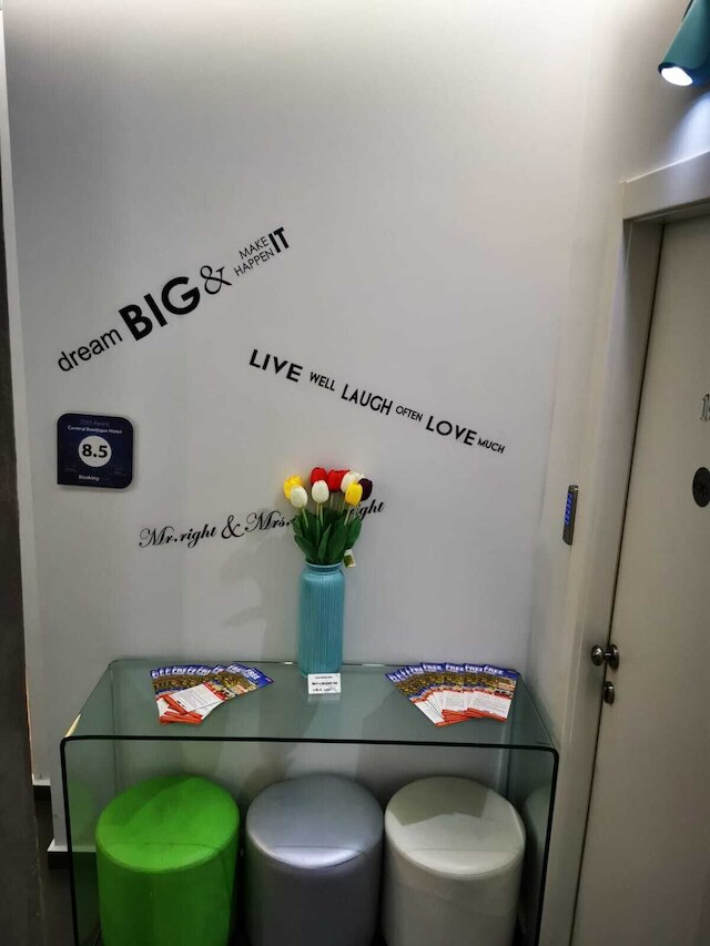 セントラル ブティック ホテル