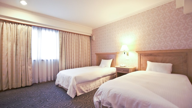 台南 ケンブリッジ ホテル (台南劍橋大飯店)