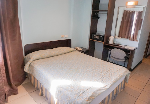 クラウン ガーデン ホテル