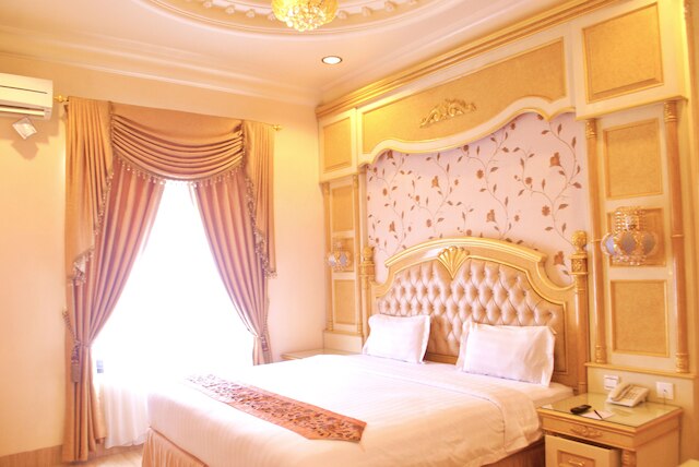 グランド タウン ホテル マカッサル