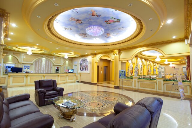 グランド タウン ホテル マカッサル