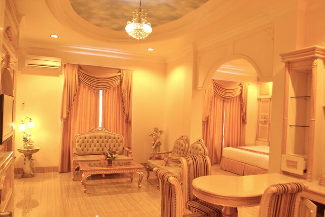 グランド タウン ホテル マカッサル