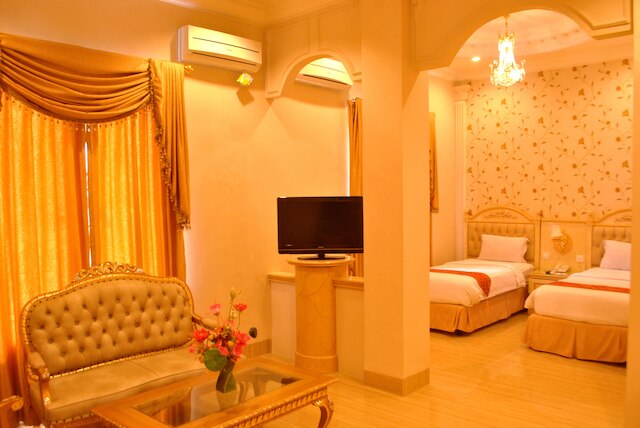 グランド タウン ホテル マカッサル