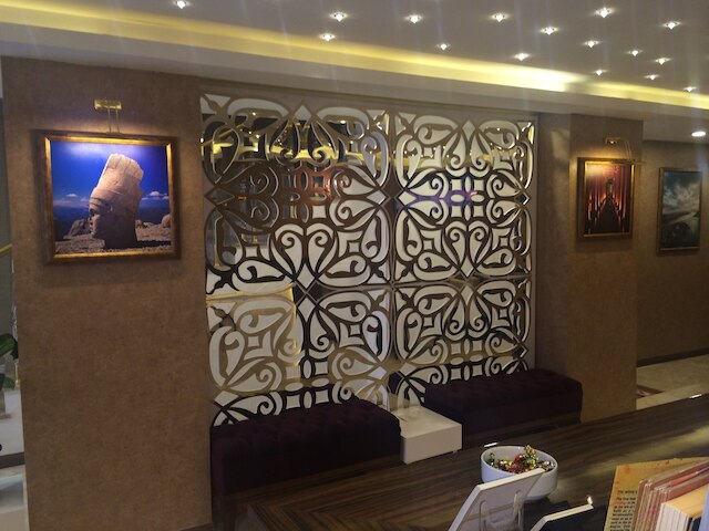 ゴールデン レイン ホテル オールド シティ