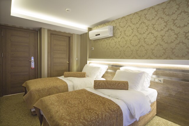 ゴールデン レイン ホテル オールド シティ