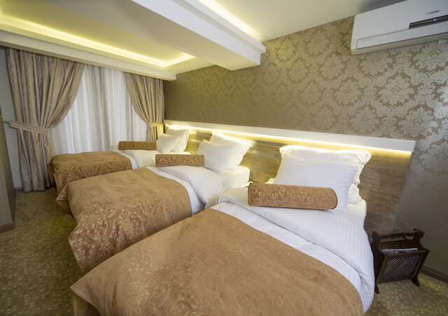 ゴールデン レイン ホテル オールド シティ