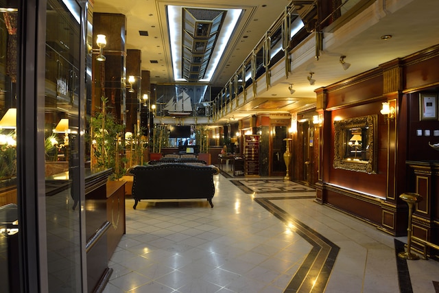 ロイヤル カリーネ ホテル