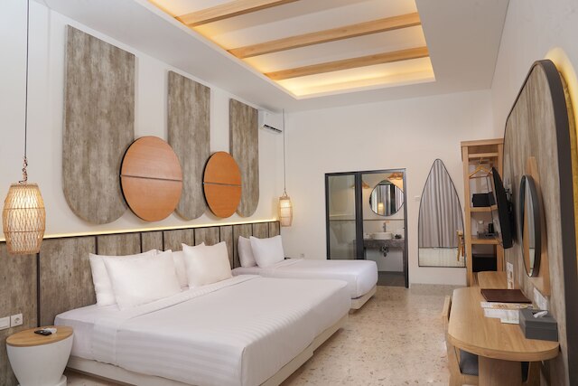 ジャンブルウク オセアノ リゾート ギリ トラワンガン