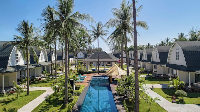 ジャンブルウク オセアノ リゾート ギリ トラワンガン