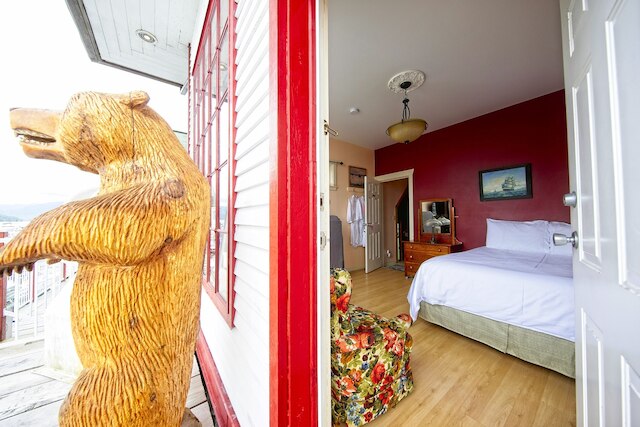 イーグル・ブラフ ベッド&ブレクファースト