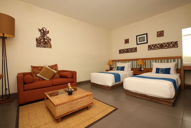 ポンドック サリ