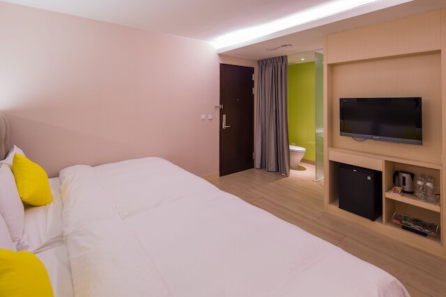 ザ クリスタル イン サン ムーン レイク