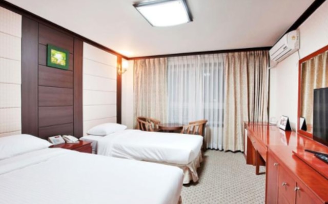 ザ チェイル ホテル オニャン