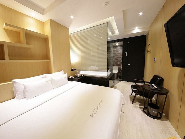 ホテル アーモンド 釜山 ステーション