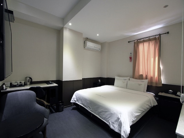 ホテル アーモンド 釜山 ステーション