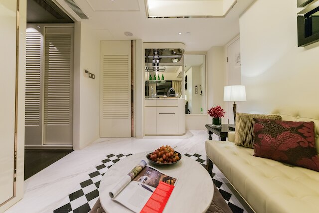 ホテル プラボ香港 (香港宝御酒店)