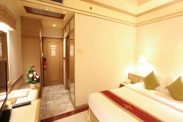 コサ ホテル & ショッピング モール