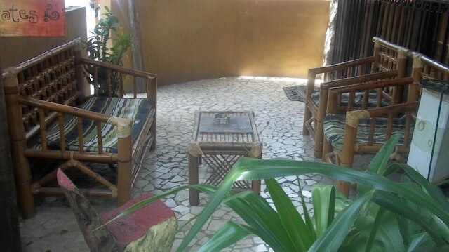 マヤ チャアン ゲストハウス