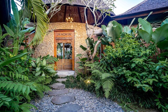 アリヤスワラヴィラウブド