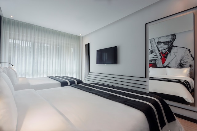 HF フェニックス ミュージック