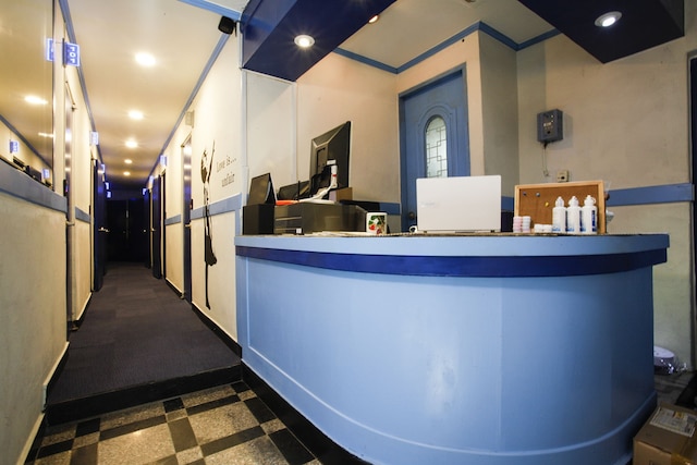 W ミニ ホテル - ホステル