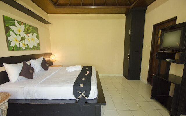 タマン サリ コテージズ 2