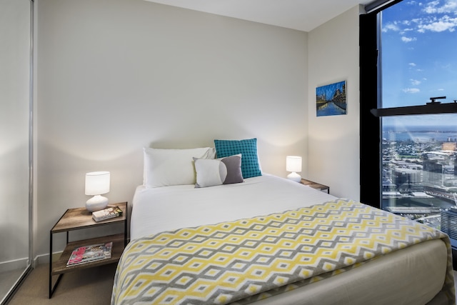 ウィンストン アパートメンツ