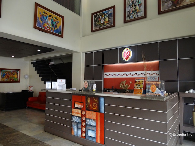 ダバオ ロイヤル スイーツ アンド レジデンシズ