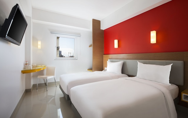 アマリス ハルタスニン - マカッサル