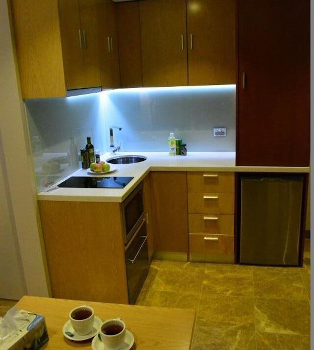 メルローズ アパートメンツ