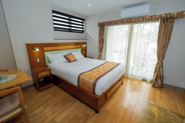 メルローズ アパートメンツ