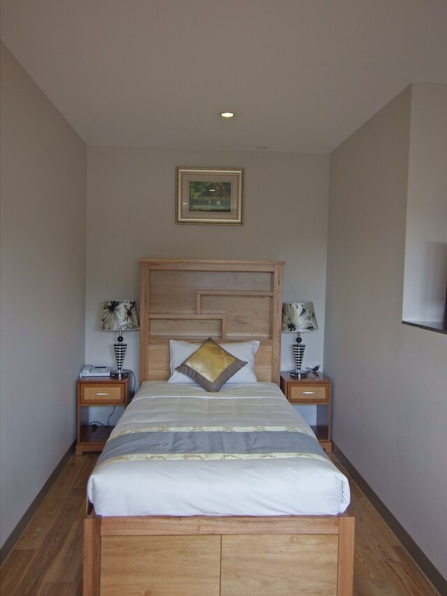 メルローズ アパートメンツ