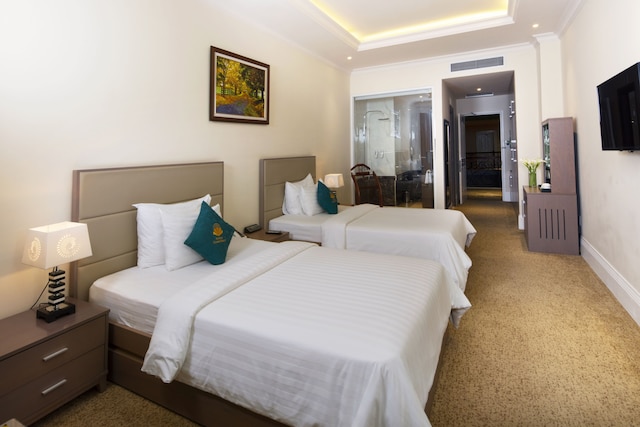 MerPerle Crystal Palace Hotel