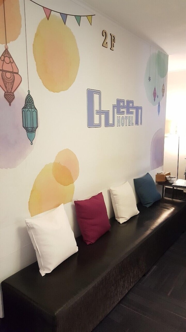 ホテル クイーン