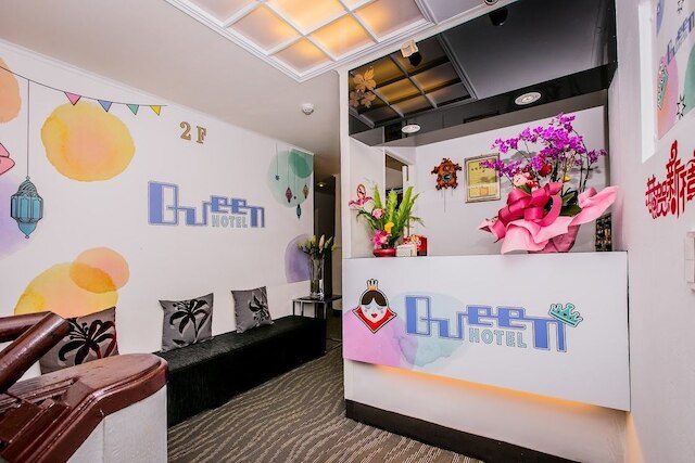 ホテル クイーン
