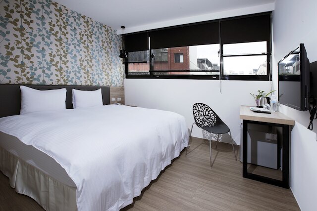 ホテル ニュー クイーン 2