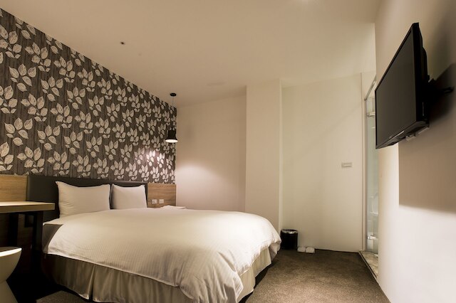 ホテル ニュー クイーン 2