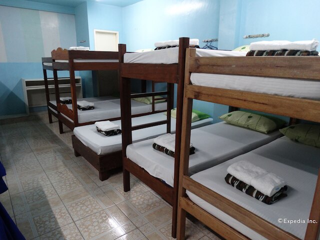 シロン ビジネスマンズ イン