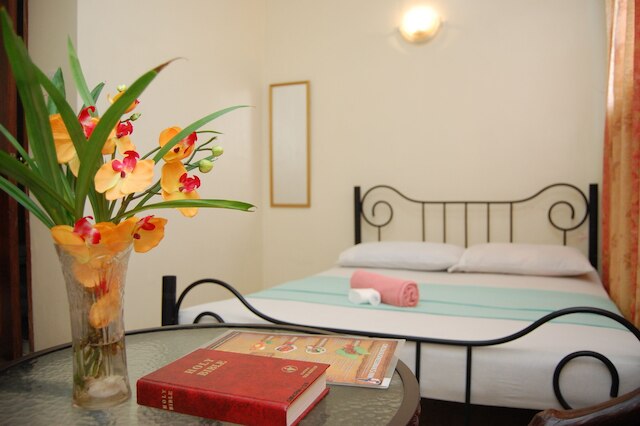 シロン ビジネスマンズ イン