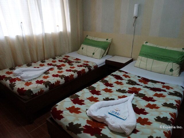 シロン ビジネスマンズ イン