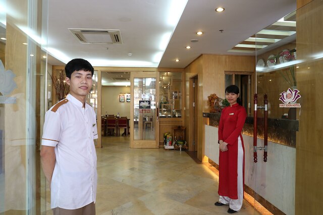 ファースト エデン ホテル