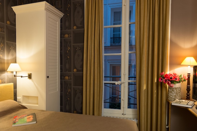 ホテル デュ ダヌベ サン ジェルマン